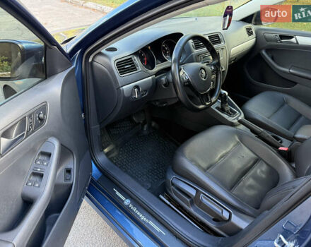Синій Фольксваген Джетта, об'ємом двигуна 1.4 л та пробігом 100 тис. км за 9500 $, фото 12 на Automoto.ua