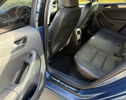 Фольксваген Джетта 2017 в Кривом Роге на Automoto.ua Синий Фольксваген Джетта, объемом двигателя 1.4 л и пробегом 99 тыс. км за 9700 $, фото 16 на Automoto.ua