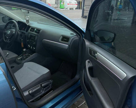 Синий Фольксваген Джетта, объемом двигателя 1.4 л и пробегом 77 тыс. км за 11800 $, фото 7 на Automoto.ua