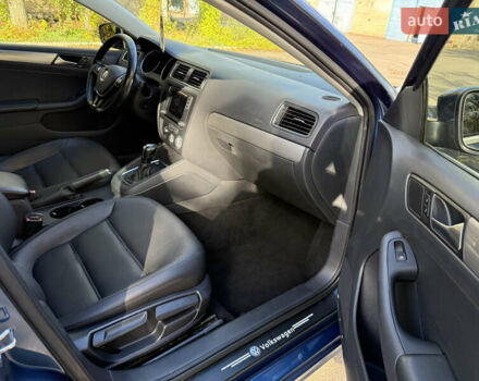 Синій Фольксваген Джетта, об'ємом двигуна 1.4 л та пробігом 100 тис. км за 9500 $, фото 21 на Automoto.ua