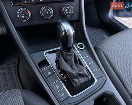 Синій Фольксваген Джетта, об'ємом двигуна 1.4 л та пробігом 160 тис. км за 12750 $, фото 40 на Automoto.ua