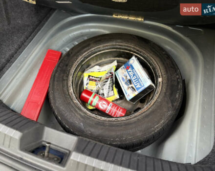 Синий Фольксваген Джетта, объемом двигателя 1.4 л и пробегом 88 тыс. км за 15000 $, фото 57 на Automoto.ua