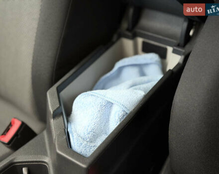 Синий Фольксваген Джетта, объемом двигателя 1.4 л и пробегом 88 тыс. км за 15000 $, фото 47 на Automoto.ua