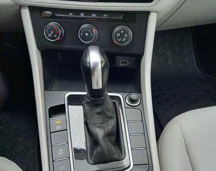 Синий Фольксваген Джетта, объемом двигателя 1.4 л и пробегом 156 тыс. км за 12800 $, фото 38 на Automoto.ua