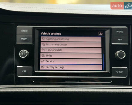 Синий Фольксваген Джетта, объемом двигателя 1.4 л и пробегом 88 тыс. км за 15000 $, фото 86 на Automoto.ua