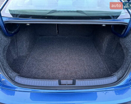 Синий Фольксваген Джетта, объемом двигателя 1.4 л и пробегом 75 тыс. км за 17500 $, фото 28 на Automoto.ua