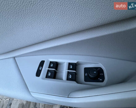 Синий Фольксваген Джетта, объемом двигателя 1.4 л и пробегом 75 тыс. км за 17500 $, фото 27 на Automoto.ua