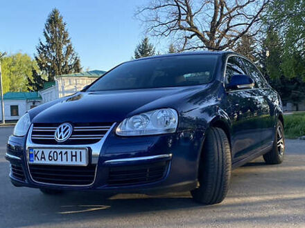 Фольксваген Джетта 2005 в Полтаве на Automoto.ua Синий Фольксваген Джетта, объемом двигателя 1.6 л и пробегом 198 тыс. км за 6499 $, фото 1 на Automoto.ua