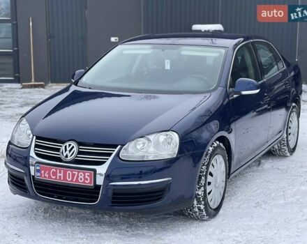 Синий Фольксваген Джетта, объемом двигателя 1.6 л и пробегом 235 тыс. км за 5600 $, фото 1 на Automoto.ua
