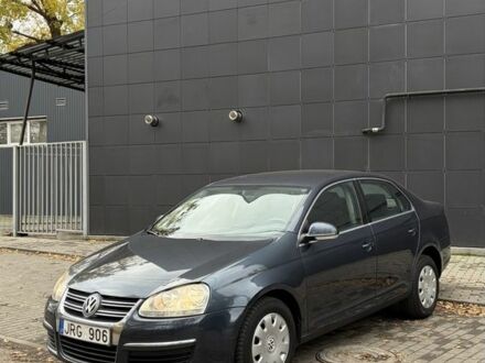 Синій Фольксваген Джетта, об'ємом двигуна 2 л та пробігом 300 тис. км за 3300 $, фото 1 на Automoto.ua