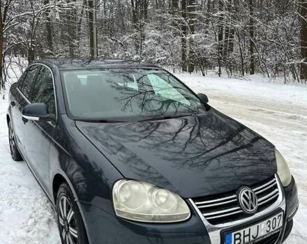 Синий Фольксваген Джетта, объемом двигателя 1.6 л и пробегом 204 тыс. км за 2499 $, фото 1 на Automoto.ua