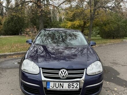 Фольксваген Джетта 2007 в Славянске на Automoto.ua Синий Фольксваген Джетта, объемом двигателя 1.9 л и пробегом 296 тыс. км за 3500 $, фото 1 на Automoto.ua