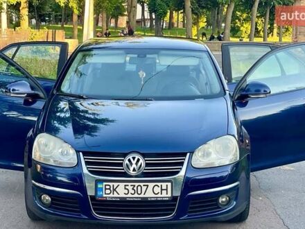 Фольксваген Джетта 2008 в Ровно на Automoto.ua Синий Фольксваген Джетта, объемом двигателя 1.39 л и пробегом 253 тыс. км за 4500 $, фото 1 на Automoto.ua