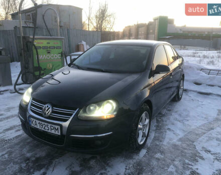 Синий Фольксваген Джетта, объемом двигателя 1.6 л и пробегом 311 тыс. км за 5800 $, фото 1 на Automoto.ua