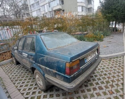 Зеленый Фольксваген Джетта, объемом двигателя 1.8 л и пробегом 350 тыс. км за 500 $, фото 1 на Automoto.ua