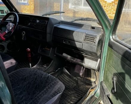 Зеленый Фольксваген Джетта, объемом двигателя 1.3 л и пробегом 180 тыс. км за 547 $, фото 4 на Automoto.ua