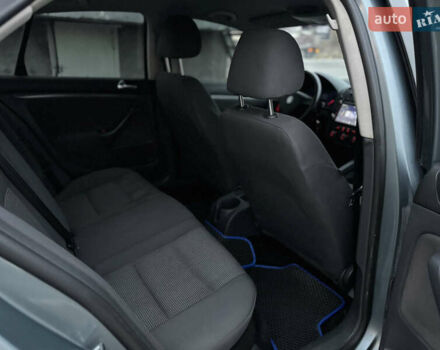 Зелений Фольксваген Джетта, об'ємом двигуна 1.6 л та пробігом 302 тис. км за 4999 $, фото 23 на Automoto.ua