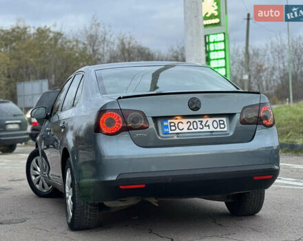 Зелений Фольксваген Джетта, об'ємом двигуна 1.6 л та пробігом 302 тис. км за 4999 $, фото 12 на Automoto.ua