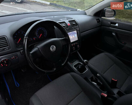 Зеленый Фольксваген Джетта, объемом двигателя 1.6 л и пробегом 302 тыс. км за 4750 $, фото 19 на Automoto.ua