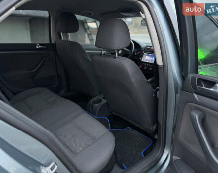 Зеленый Фольксваген Джетта, объемом двигателя 1.6 л и пробегом 302 тыс. км за 4750 $, фото 25 на Automoto.ua