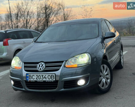 Зеленый Фольксваген Джетта, объемом двигателя 1.6 л и пробегом 302 тыс. км за 4750 $, фото 8 на Automoto.ua