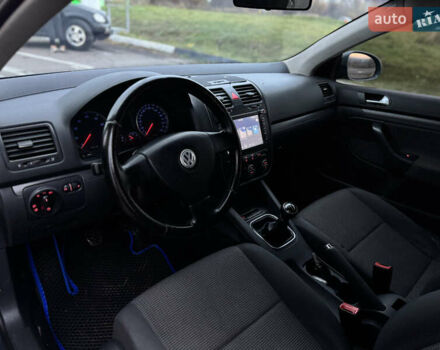 Зеленый Фольксваген Джетта, объемом двигателя 1.6 л и пробегом 302 тыс. км за 4750 $, фото 17 на Automoto.ua