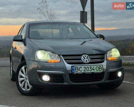 Зеленый Фольксваген Джетта, объемом двигателя 1.6 л и пробегом 302 тыс. км за 4750 $, фото 3 на Automoto.ua