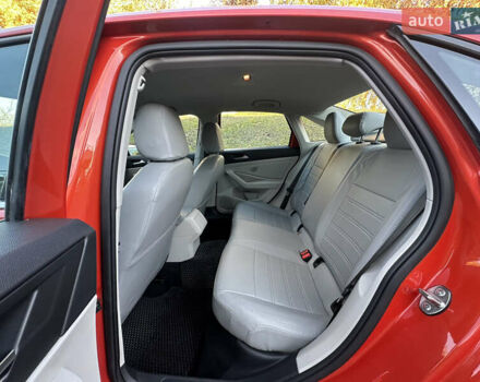 Оранжевый Фольксваген Джетта, объемом двигателя 1.4 л и пробегом 140 тыс. км за 10899 $, фото 25 на Automoto.ua