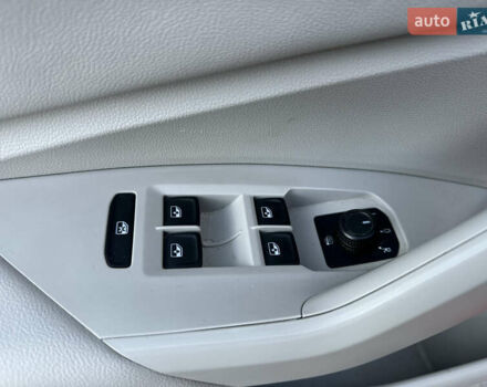 Оранжевый Фольксваген Джетта, объемом двигателя 1.4 л и пробегом 140 тыс. км за 10899 $, фото 10 на Automoto.ua