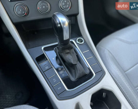 Оранжевый Фольксваген Джетта, объемом двигателя 1.4 л и пробегом 140 тыс. км за 10899 $, фото 20 на Automoto.ua