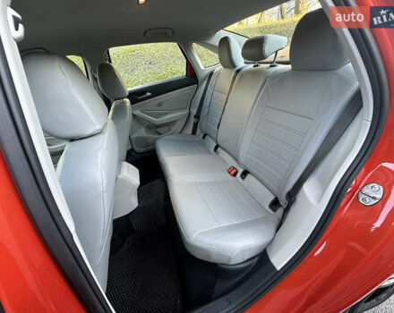 Оранжевый Фольксваген Джетта, объемом двигателя 1.4 л и пробегом 140 тыс. км за 10899 $, фото 27 на Automoto.ua