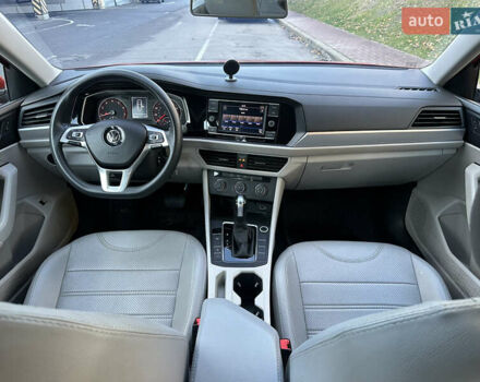 Оранжевый Фольксваген Джетта, объемом двигателя 1.4 л и пробегом 140 тыс. км за 10899 $, фото 38 на Automoto.ua