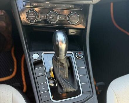 Оранжевый Фольксваген Джетта, объемом двигателя 1.4 л и пробегом 94 тыс. км за 17000 $, фото 7 на Automoto.ua