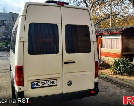 Белый Фольксваген ЛТ, объемом двигателя 2.8 л и пробегом 300 тыс. км за 10800 $, фото 4 на Automoto.ua