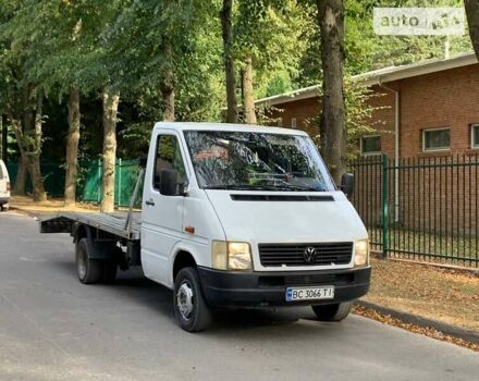 Белый Фольксваген ЛТ, объемом двигателя 2.46 л и пробегом 460 тыс. км за 9600 $, фото 1 на Automoto.ua