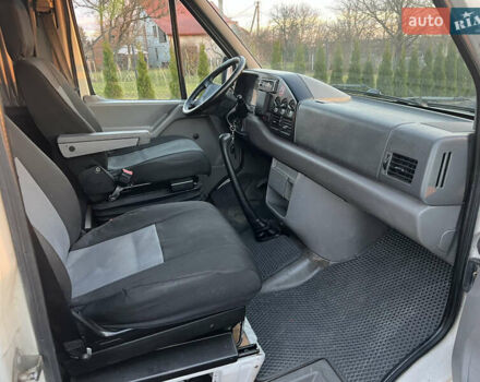 Белый Фольксваген ЛТ, объемом двигателя 2.46 л и пробегом 653 тыс. км за 11499 $, фото 14 на Automoto.ua