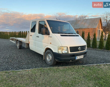 Белый Фольксваген ЛТ, объемом двигателя 2.46 л и пробегом 653 тыс. км за 11499 $, фото 1 на Automoto.ua