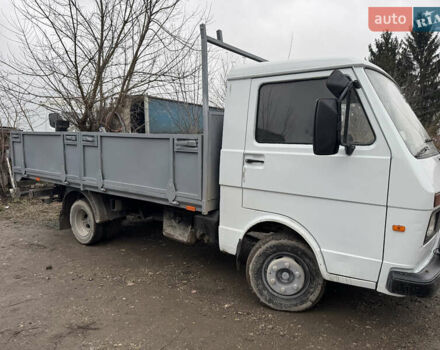 Белый Фольксваген ЛТ, объемом двигателя 2.5 л и пробегом 300 тыс. км за 3999 $, фото 5 на Automoto.ua