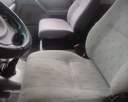 Белый Фольксваген ЛТ, объемом двигателя 2.5 л и пробегом 500 тыс. км за 8300 $, фото 2 на Automoto.ua