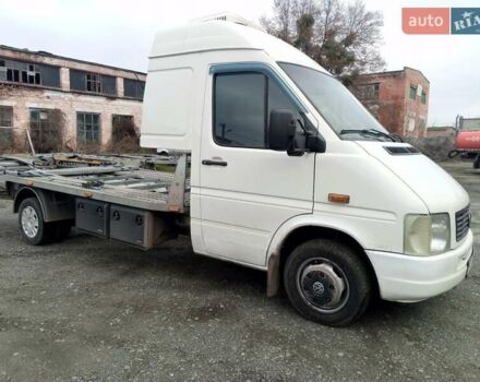 Белый Фольксваген ЛТ, объемом двигателя 2.8 л и пробегом 278 тыс. км за 11000 $, фото 2 на Automoto.ua