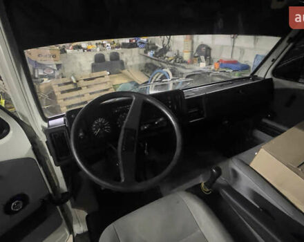 Белый Фольксваген ЛТ, объемом двигателя 2.38 л и пробегом 220 тыс. км за 3900 $, фото 2 на Automoto.ua