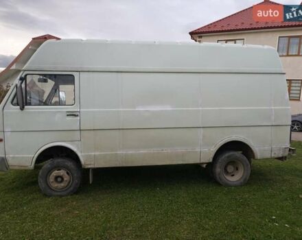 Фольксваген ЛТ 1994 в Коломые на Automoto.ua Белый Фольксваген ЛТ, объемом двигателя 2.4 л и пробегом 236 тыс. км за 3000 $, фото 1 на Automoto.ua