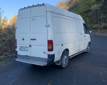 Белый Фольксваген ЛТ, объемом двигателя 2.5 л и пробегом 340 тыс. км за 5150 $, фото 2 на Automoto.ua