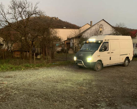 Белый Фольксваген ЛТ, объемом двигателя 2.5 л и пробегом 340 тыс. км за 5150 $, фото 10 на Automoto.ua