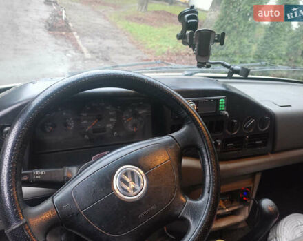 Белый Фольксваген ЛТ, объемом двигателя 2.5 л и пробегом 517 тыс. км за 6500 $, фото 3 на Automoto.ua