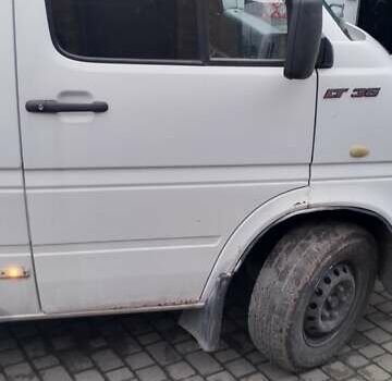 Белый Фольксваген ЛТ, объемом двигателя 2.8 л и пробегом 280 тыс. км за 8000 $, фото 3 на Automoto.ua