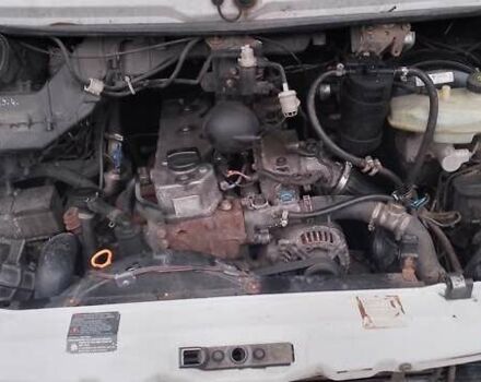 Белый Фольксваген ЛТ, объемом двигателя 2.8 л и пробегом 280 тыс. км за 8000 $, фото 7 на Automoto.ua