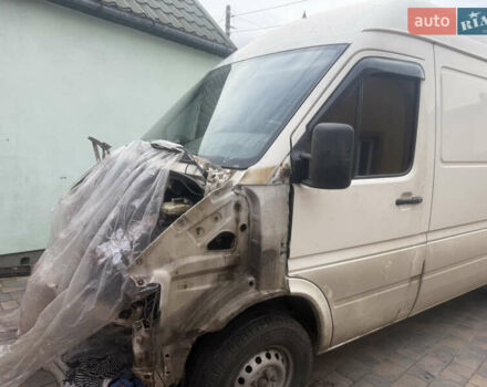 Белый Фольксваген ЛТ, объемом двигателя 2.46 л и пробегом 555 тыс. км за 4500 $, фото 1 на Automoto.ua