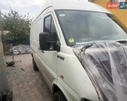 Белый Фольксваген ЛТ, объемом двигателя 2.46 л и пробегом 555 тыс. км за 4500 $, фото 2 на Automoto.ua