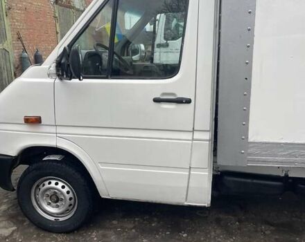 Белый Фольксваген ЛТ, объемом двигателя 2.5 л и пробегом 436 тыс. км за 8500 $, фото 2 на Automoto.ua